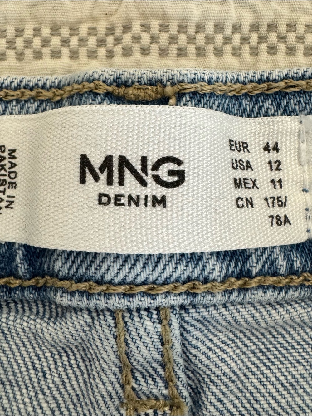 Mango Newmom Comfort High-Rise Jeans | Cropped Mom Fit | Size 12 - Picture 5 of 10